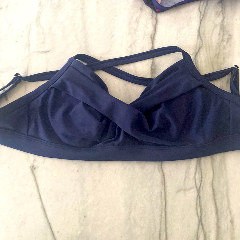 Athleta bikini top